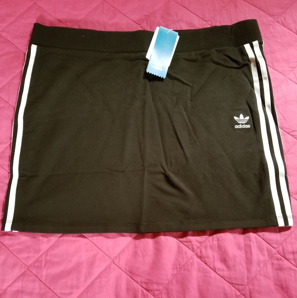 Adidas 
Original High Waist Mini Skirt 